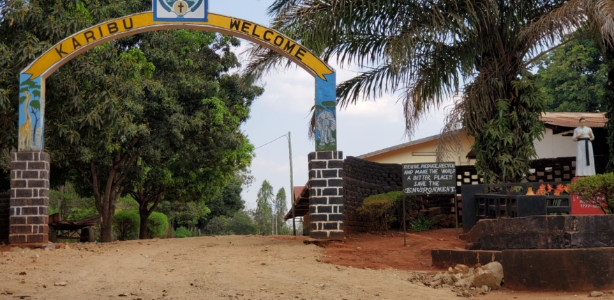 msolwa-karibu-gate